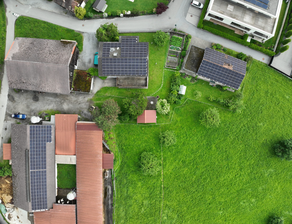 Photovoltaik – Landwirt setzt auf Nachhaltigkeit und Sicherheit